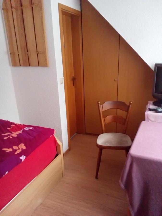 Monteurhotel Garni Alter Olper Hof Lindlar Esterno foto